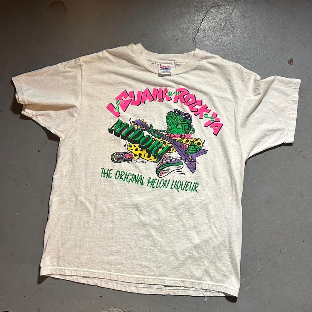 90s hanes iguana liquor tee